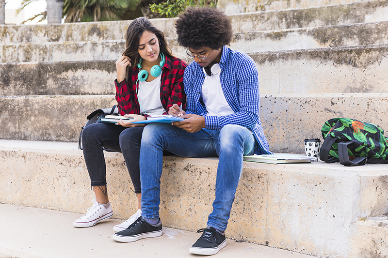 Réaliser un bilan graphomoteur lorsqu'on est jeune adulte, adolescent.e